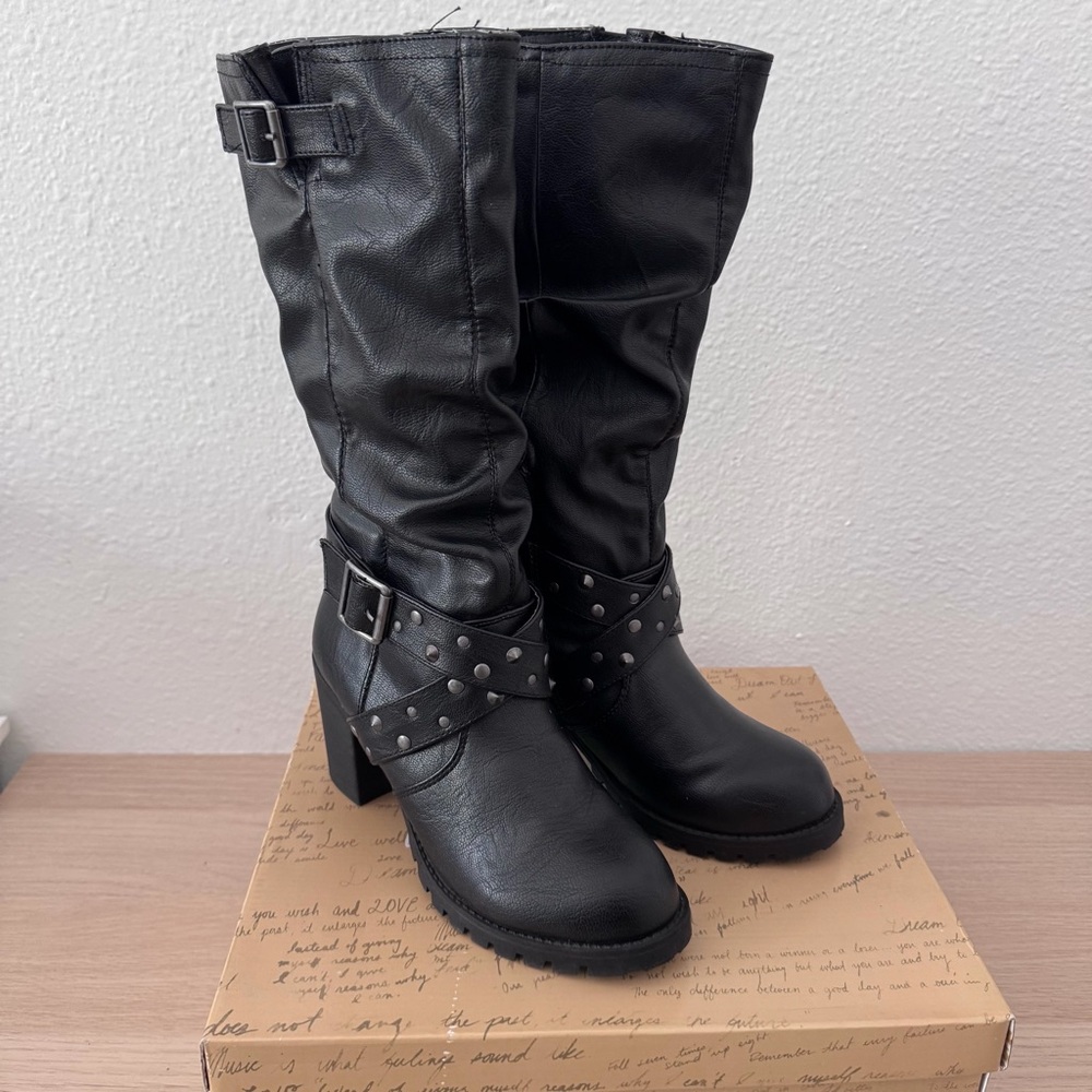 Elegant Black Studded Heeled Boots